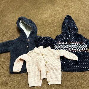 Carters 3m bear hacker and pink crochet sweater 
And pullover